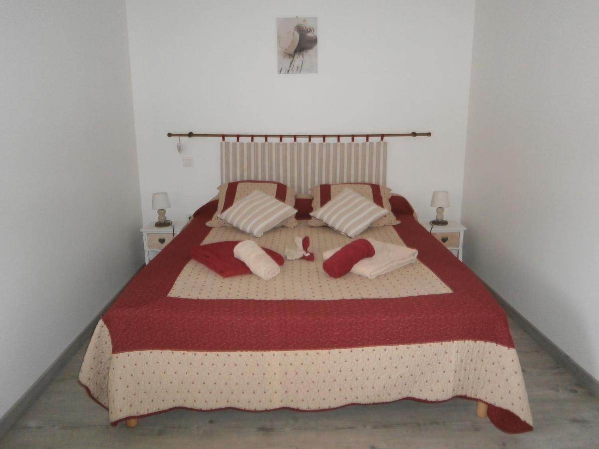 La Chomiarde Bed & Breakfast Saint-Medard-de-Presque ภายนอก รูปภาพ